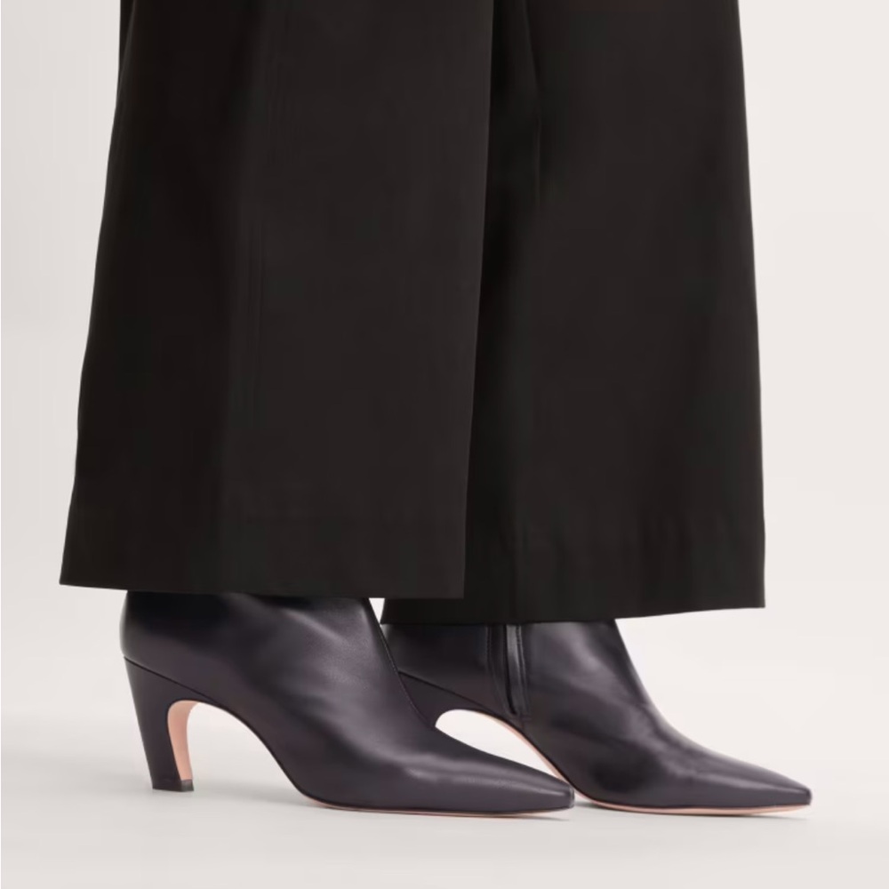 Everlane The Banana Boot Short Black Leather - Picture 3 of 6